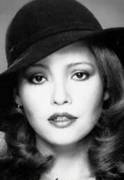 Barbara Carrera