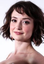 Milana Vayntrub