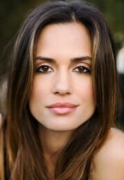 Torrey DeVitto